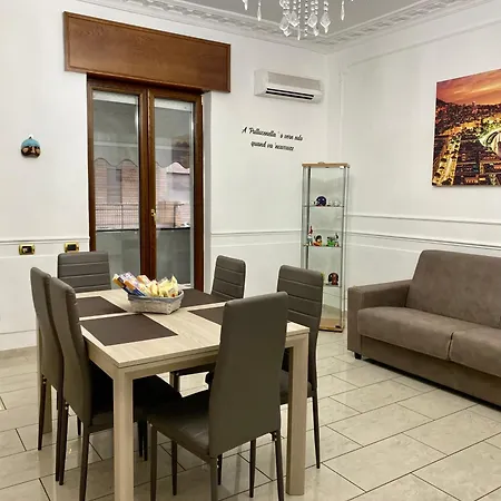 Castellano House Dom wakacyjny